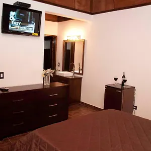 https://la-maison-hotel.comcaribbean.com